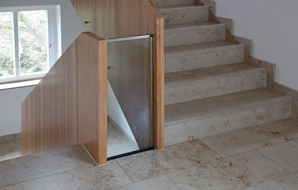 1000x640 Kegelspielhaus_treppe 01.jpg