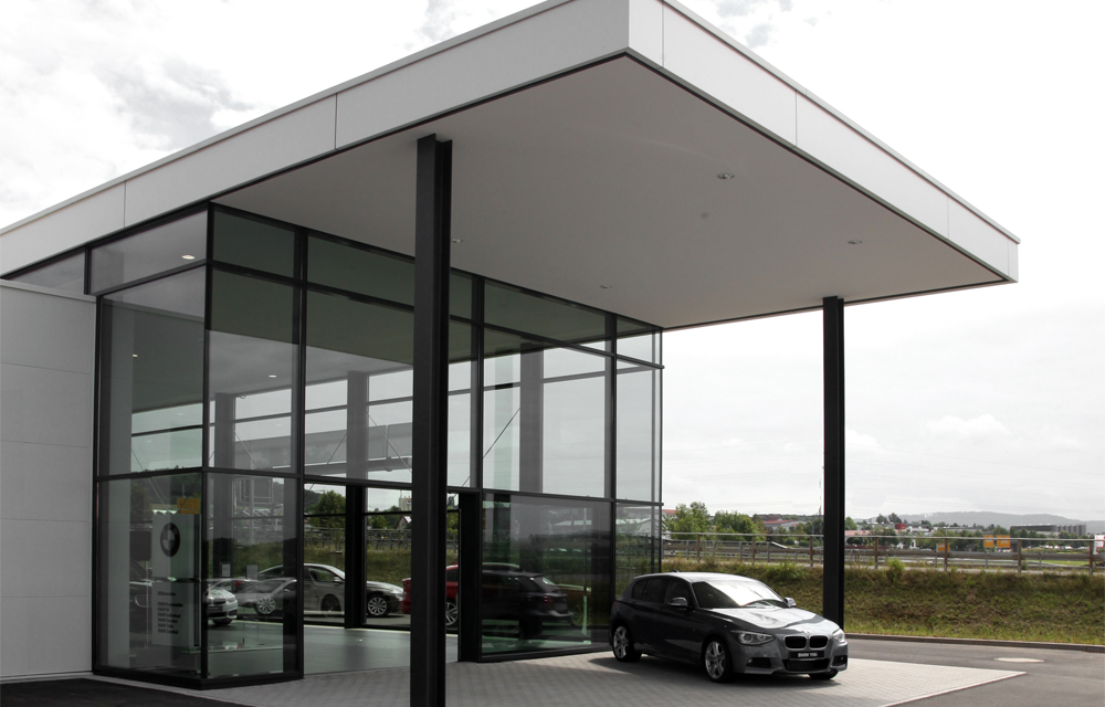 1000x640 BMW4