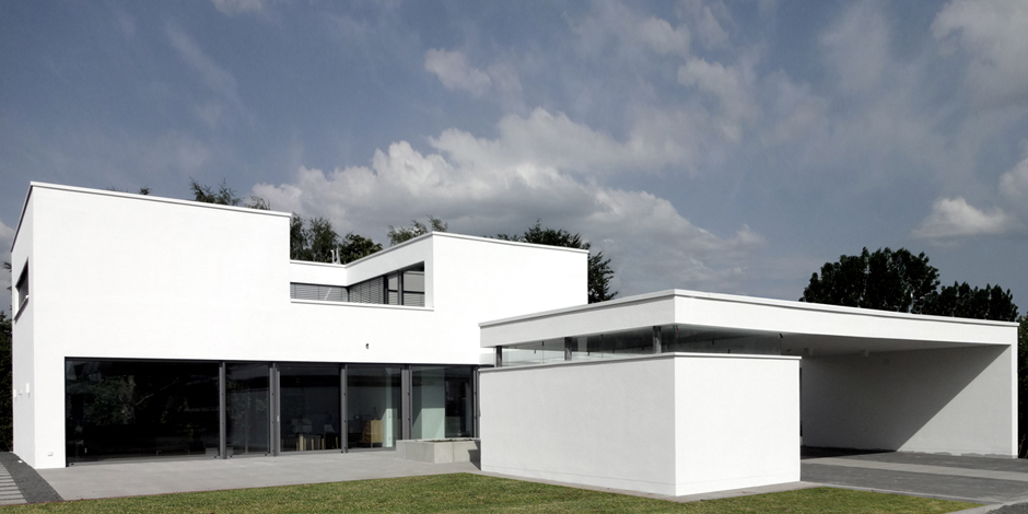 940x470 Neuenberg aussen2.jpg